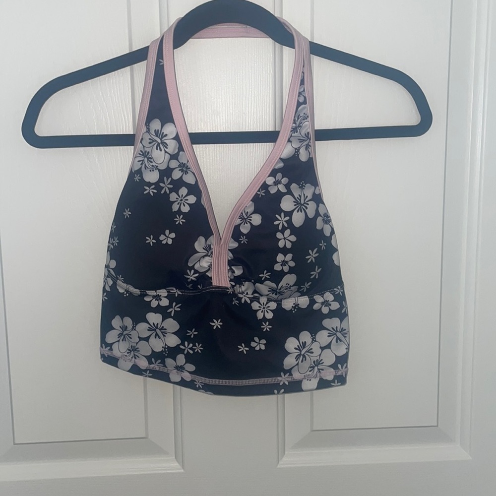 Frankie’s Bikinis Activewear Set - Picture 2 of 9